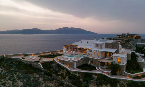 Mykonos Villa Clifftop 270
